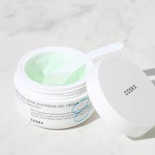 Cosrx Green tea Aqua Soothing Gel Cream Крем-гель с зеленым чаем и витамином B5 для жирной кожи 50мл фото 3