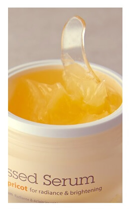 Blithe Pressed Serum Gold Apricot Спресованная сыворотка-крем для сияния с абрикосом (тестер) фото 3