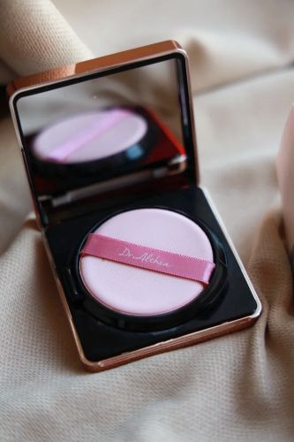 Dr. Althea Aurora Cover Cushion Тональный кушон со сменным блоком SPF 50+/PA +++ 15г + 15г фото 2