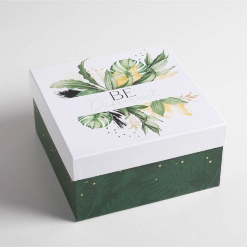 Подарочная коробка "Тропическая" 18 х 18 х 10 см