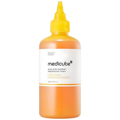 Отшелушивающий тонер с кислотами Medicube Kojic Acid Turmeric Resurfacing Toner 250мл